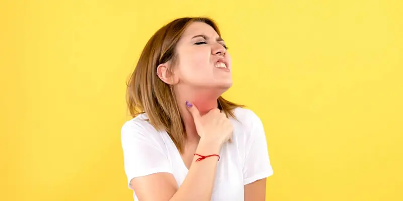 Triệu chứng ung thư vòm họng là khó nuốt