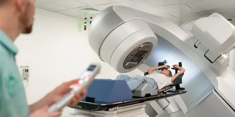 Xạ trị là phương pháp điều trị ung thư thanh quản hiện nay