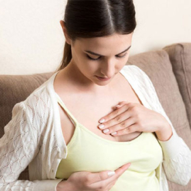 Căng sữa, căng tức ngực khi cắt sữa: Xử lý thế nào?