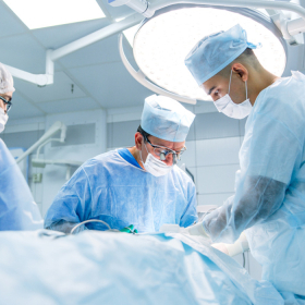 Phẫu thuật ung thư tủy sống là gì? Các phương pháp điều trị hiện nay