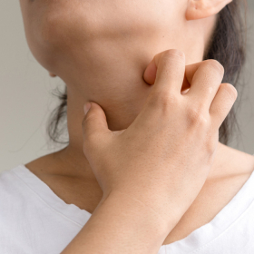 Ung thư thanh quản giai đoạn đầu: Nguyên nhân, triệu chứng và điều trị