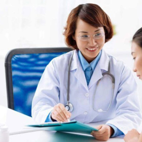 Vì sao cần cẩn trọng khi dùng thuốc cắt sữa mẹ?